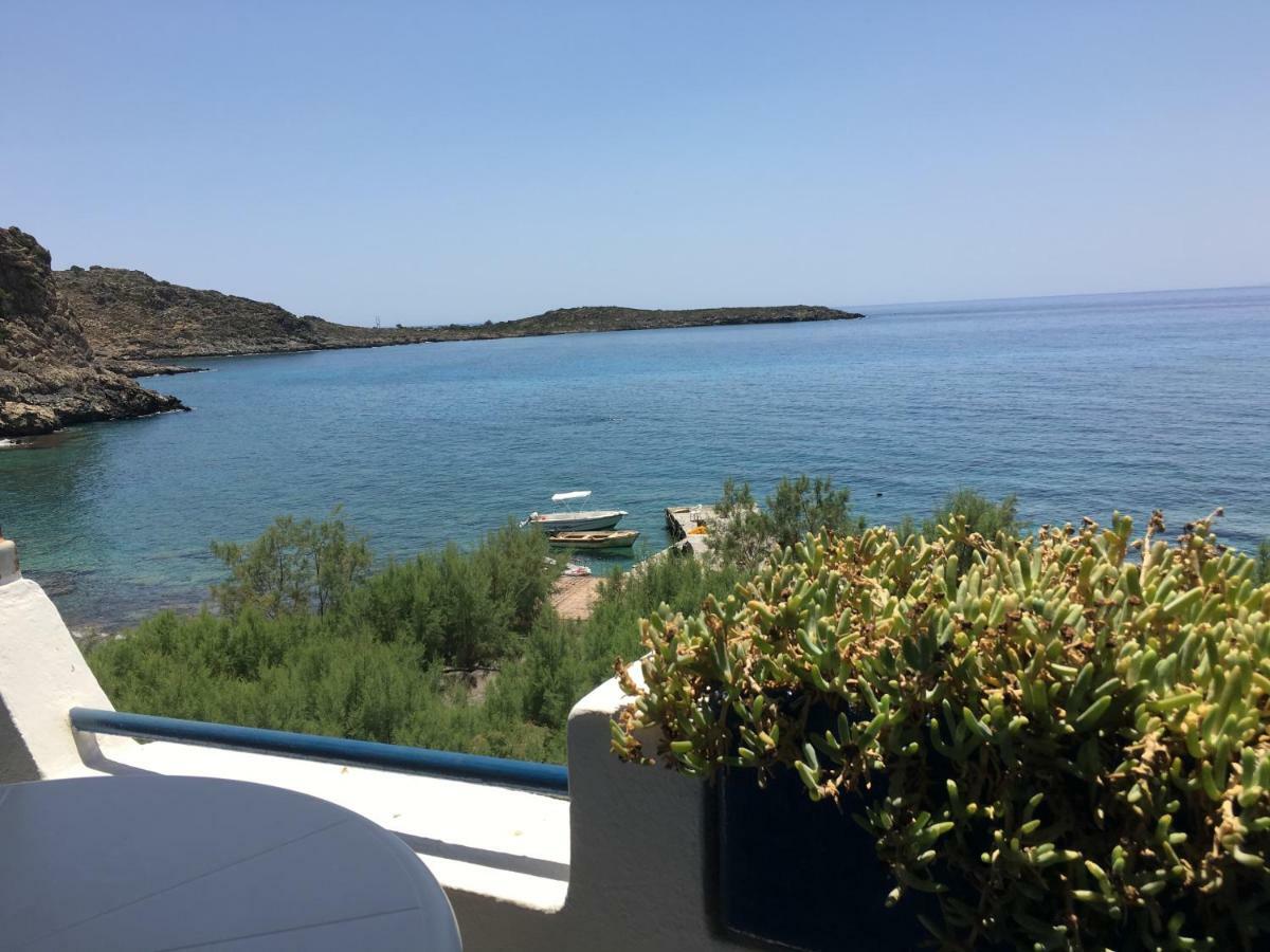 Taverna Akrogiali Loutro Exterior foto